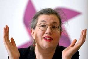 Primăriţa din Molenbeek îşi prelungeşte concediul medical până în 2026